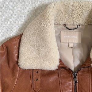 Brown leather jacket with Lamb Shearling collar